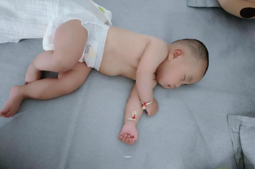 咸阳怀孕多久会显肚子